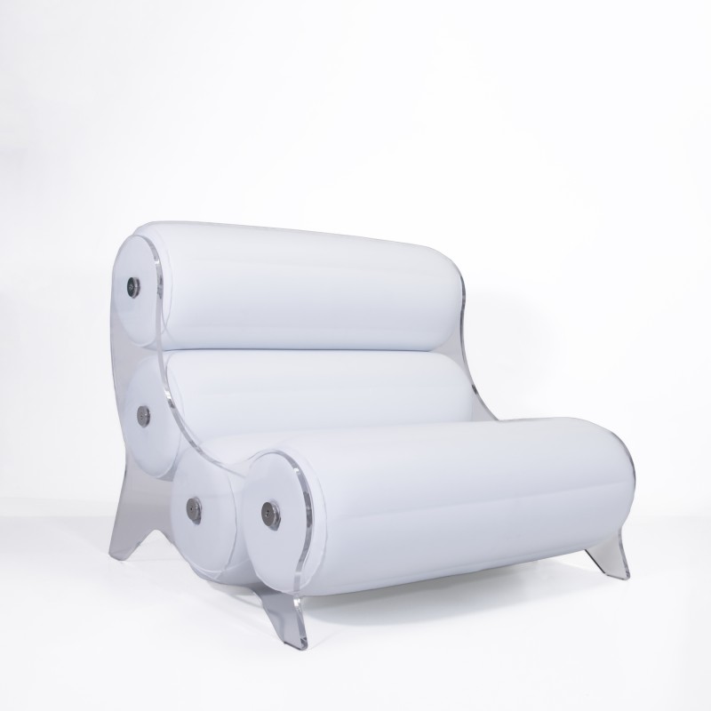 MW06 Chubby Armchair - White